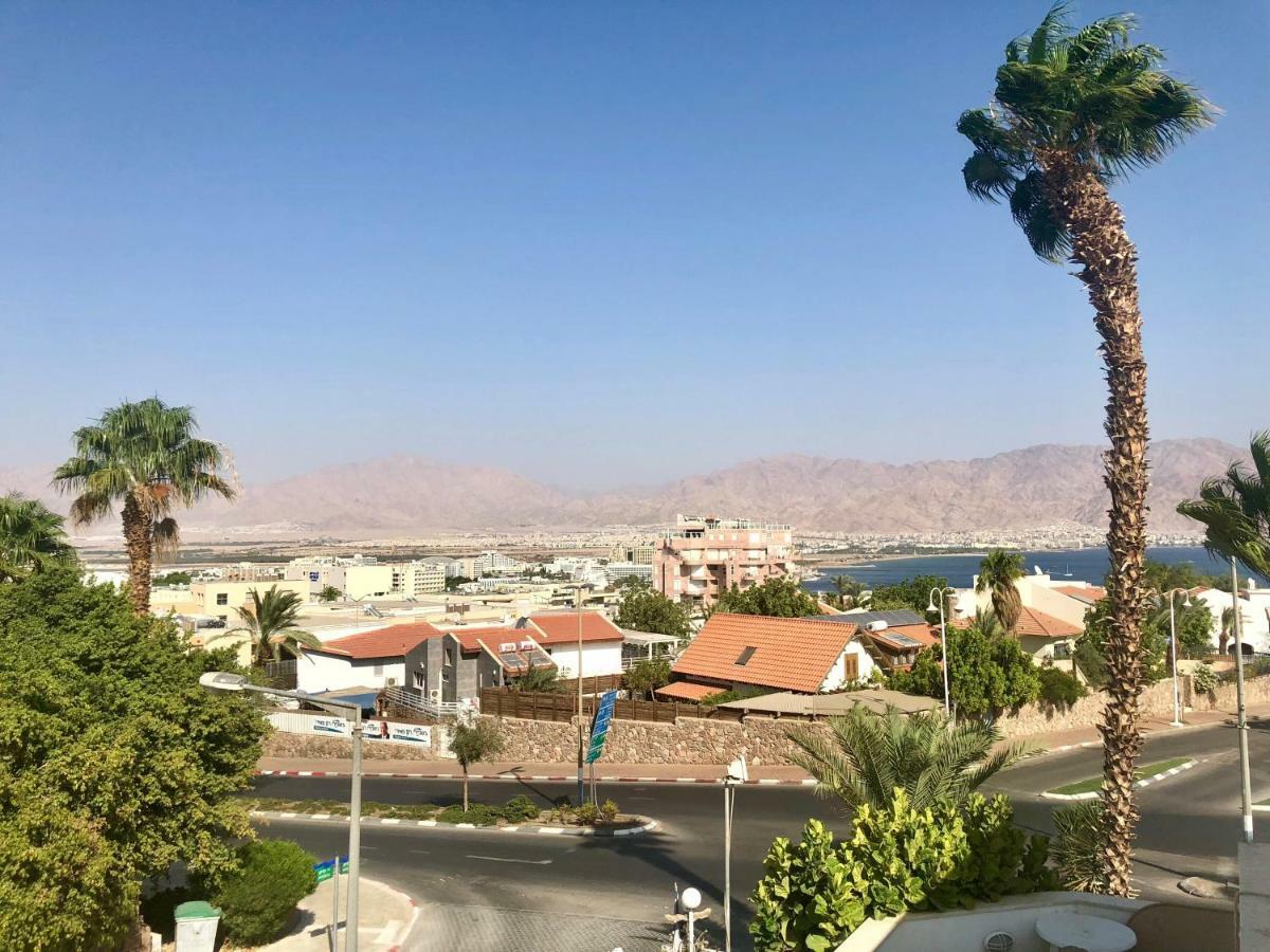 Sunshine Suite Boutique Only 5 Min Walk To The Beach - By Seaelo Eilat Ngoại thất bức ảnh
