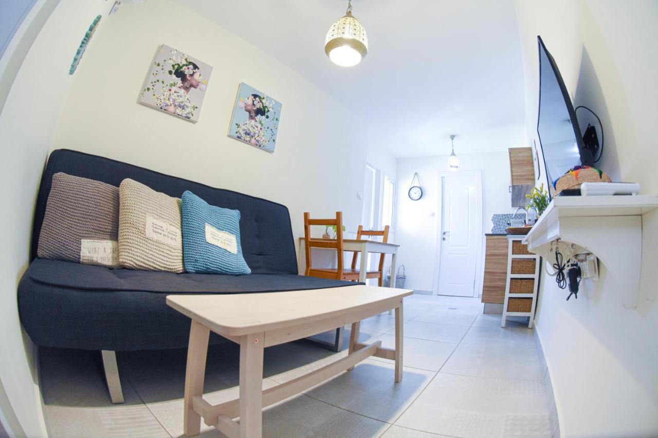 Sunshine Suite Boutique Only 5 Min Walk To The Beach - By Seaelo Eilat Ngoại thất bức ảnh